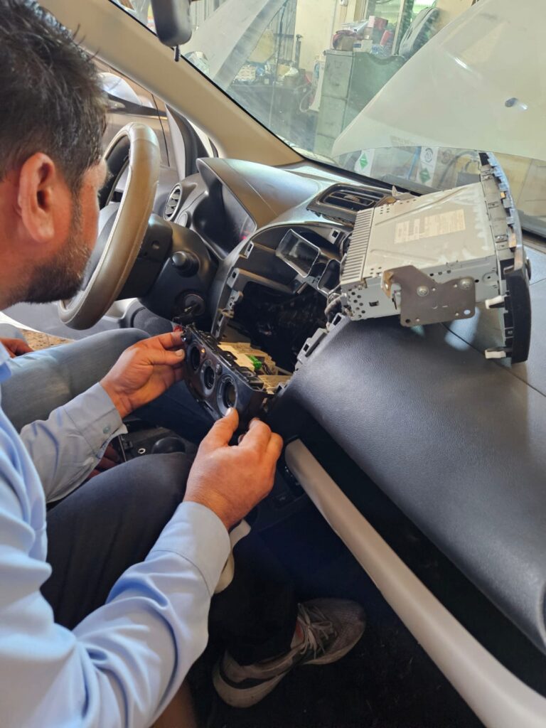 تغيير ثلاجة مكيف السيارة في الدمام